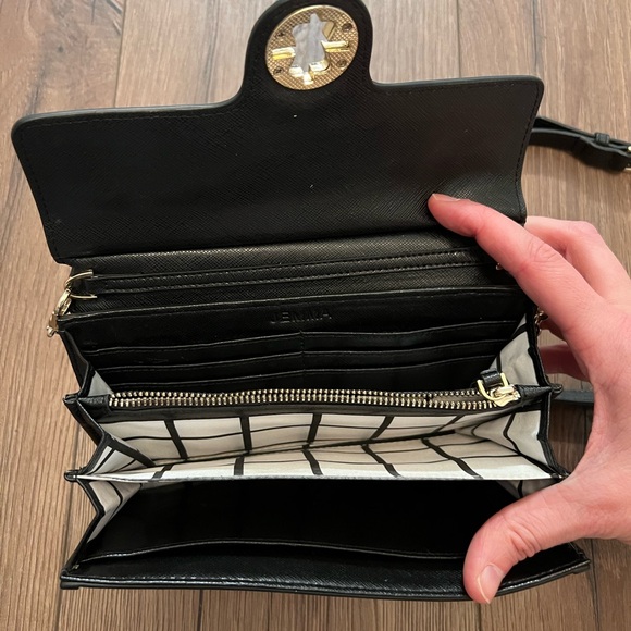 Jemma Maggie Crossbody/Wallet Clutch - Picture 5 of 10